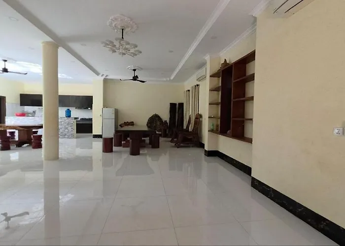 Villa Thida *